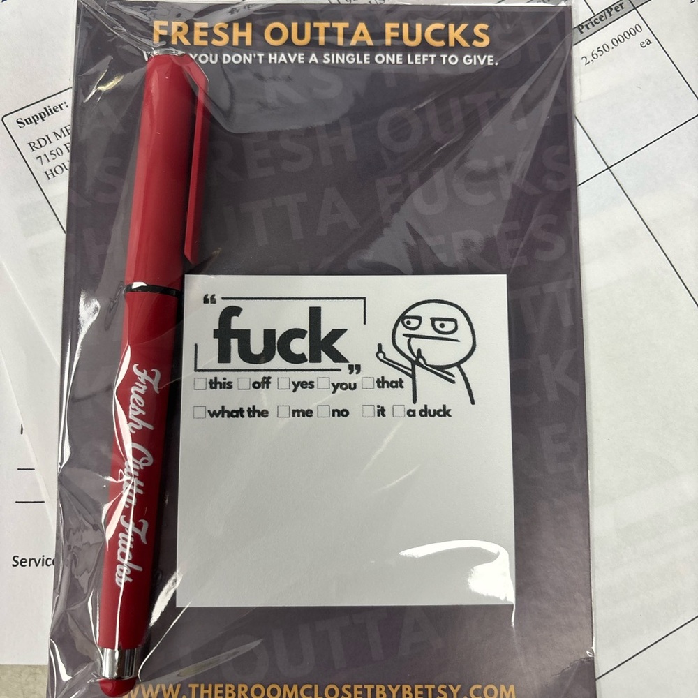 Pen and sticky‎ notes nwt